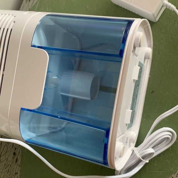 Pure Enrichment PureDry Mini Dehumidifier - Compact Water Tank - Picture 8 of 10